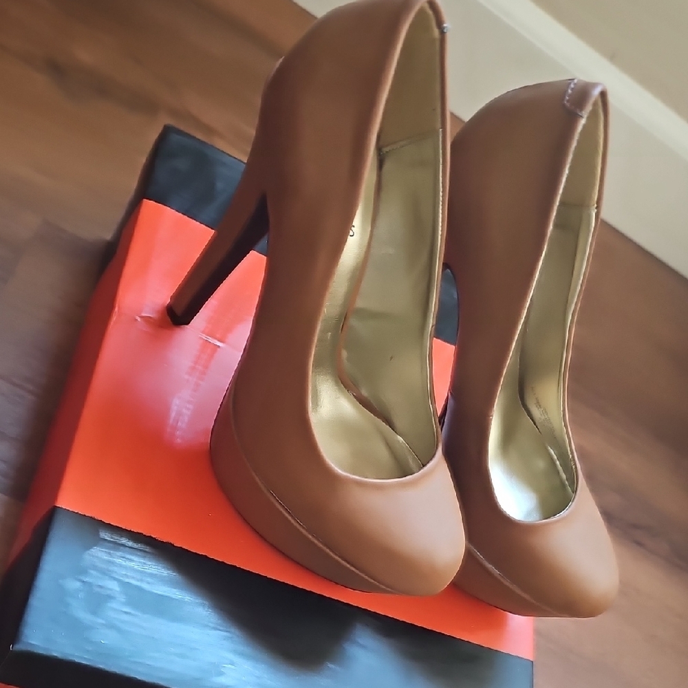 Elegant Brown High Heels